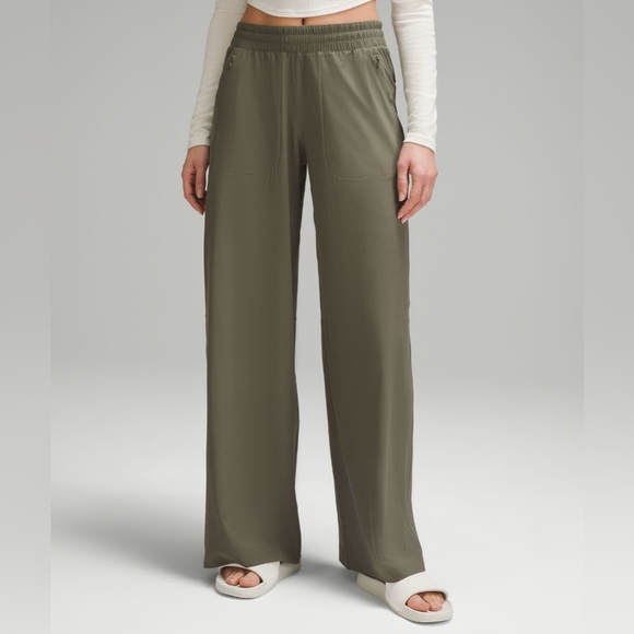 Swift Mid-Rise Wide Leg pant - Picture 1 of 6